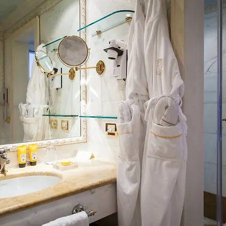 Hotel E Palazzo Aminta - A Leading Of The World 5*