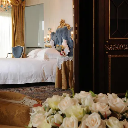 Hotel E Palazzo Aminta - A Leading Of The World 5*