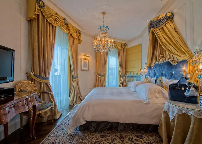 E Palazzo Aminta - A Leading Of The World Отель 5*