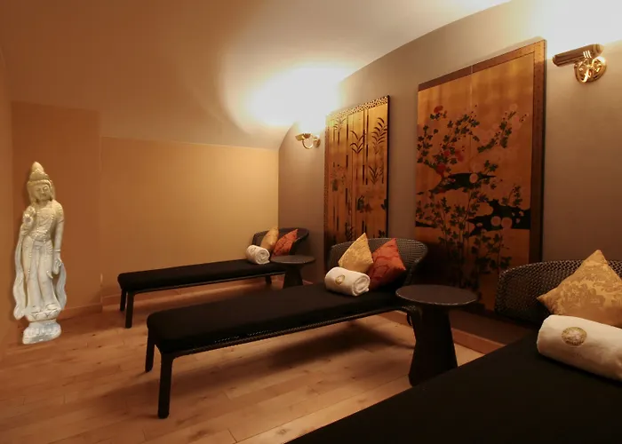 Отель E Palazzo Aminta - A Leading Of The World