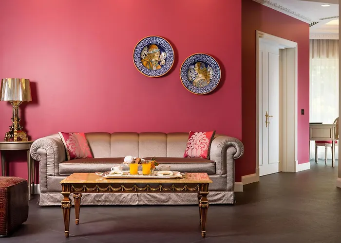 Отель E Palazzo Aminta - A Leading Of The World