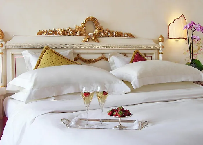 E Palazzo Aminta - A Leading Of The World Отель Стреза