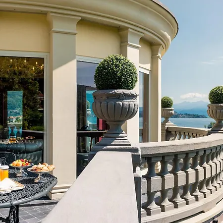 E Palazzo Aminta - A Leading Of The World 5* סטרסה