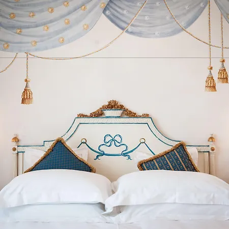 E Palazzo Aminta - A Leading Of The World מלון 5*