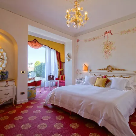 Hotel E Palazzo Aminta 5*